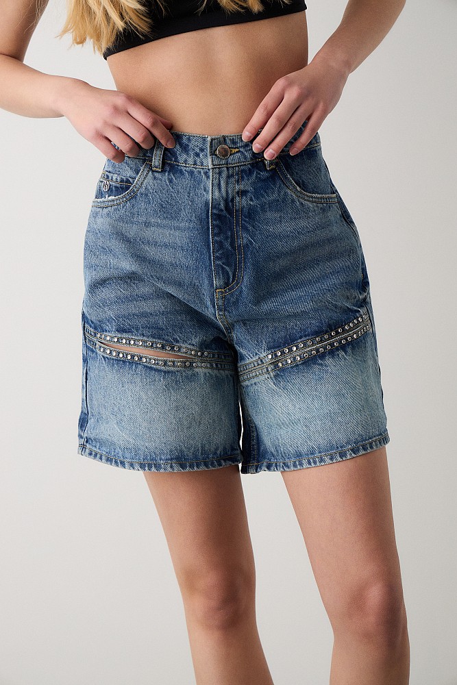 Denim σορτς με cut-out