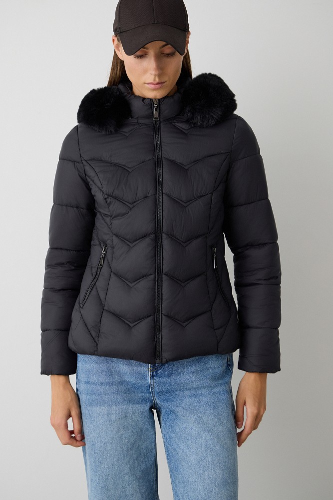 Puffer μπουφάν με κουκούλα