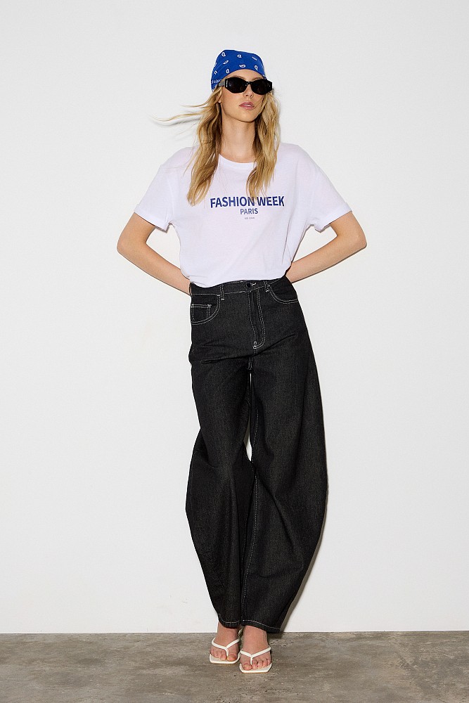 T-shirt με τύπωμα και φουλάρι
