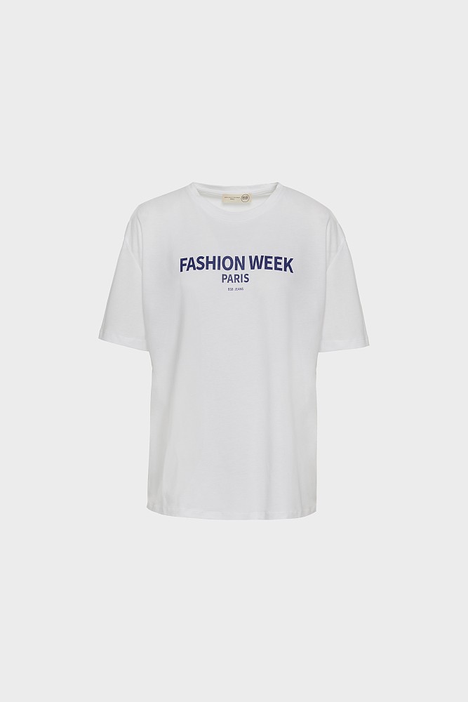 T-shirt με τύπωμα και φουλάρι