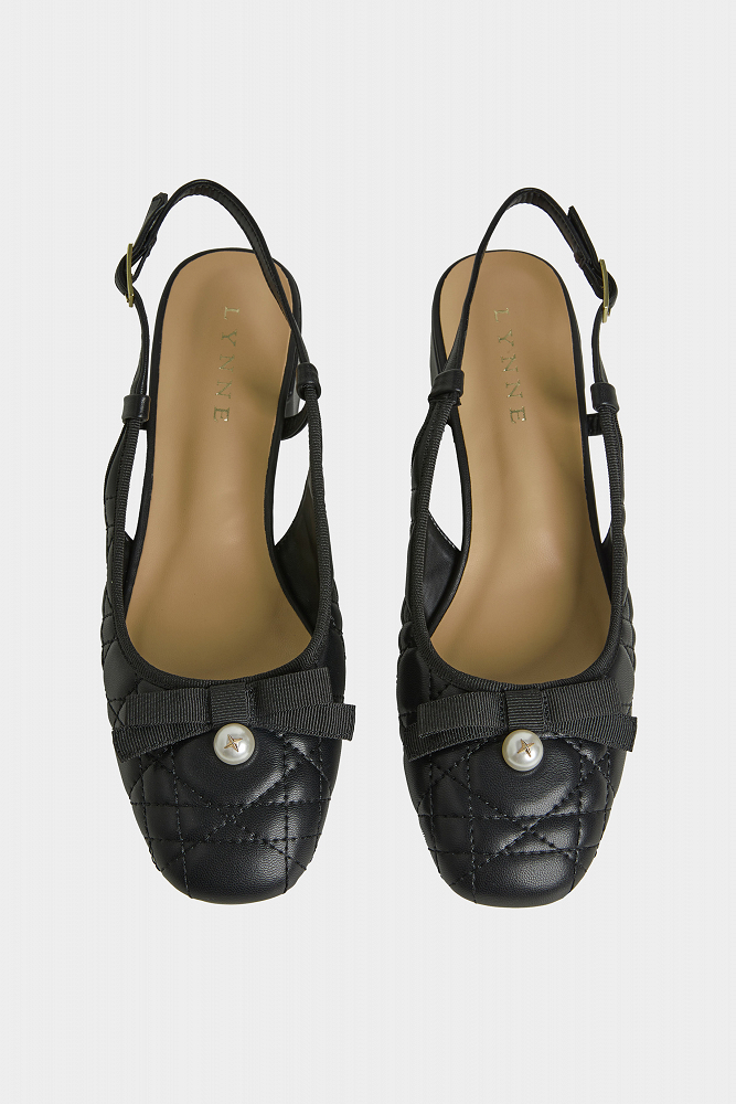 Καπιτονέ slingback με πέρλες