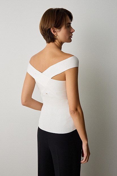 Ribbed τοπ με κρουαζέ τιράντες