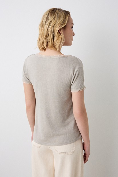 Βασικό τοπ V-neck