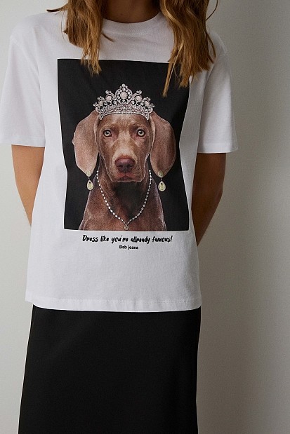 T-shirt με τύπωμα και στρας