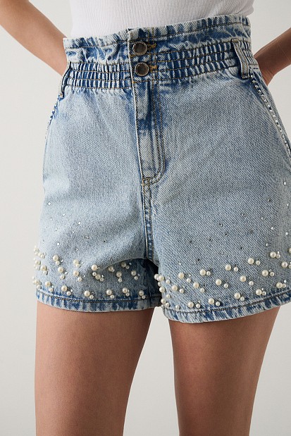 Denim σορτς με πέρλες