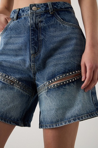 Denim σορτς με cut-out