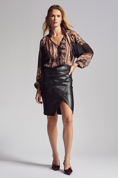 Μίντι κρουαζέ φούστα δερματίνη
