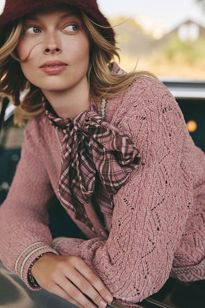 Πλεκτή ζακέτα με ρίγα