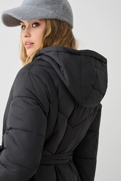 Μακρύ puffer μπουφάν με γούνινο γιακά