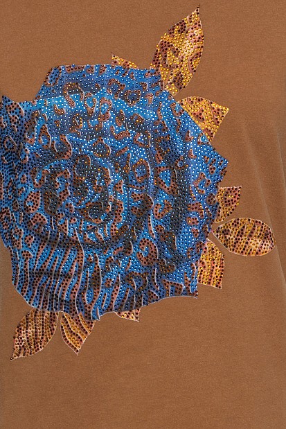 T-shirt με τύπωμα και στρας