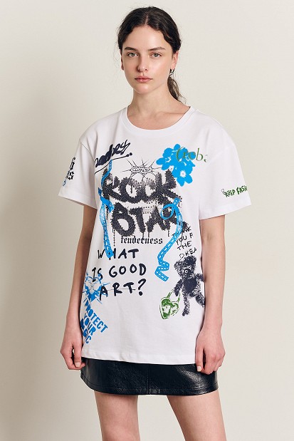 T-shirt με τύπωμα και τρουκς