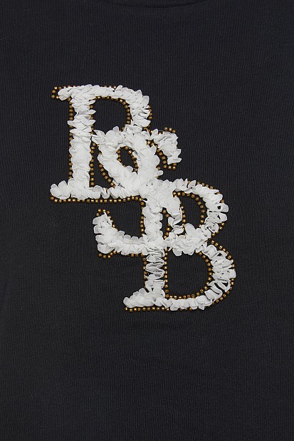 T-shirt με ανάγλυφο logo