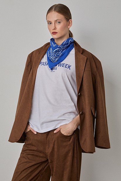 T-shirt με τύπωμα και φουλάρι