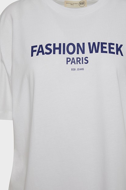 T-shirt με τύπωμα και φουλάρι