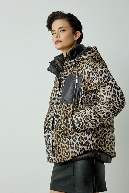 Animal print puffer μπουφάν