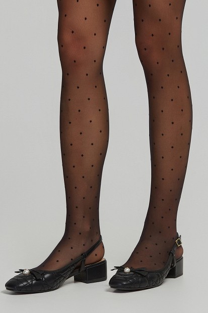 Καπιτονέ slingback με πέρλες