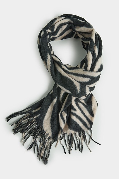 Πλεκτή animal print εσάρπα