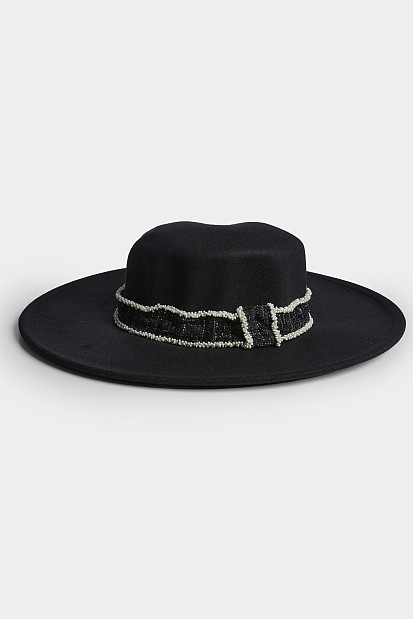 Καπέλο με tweed λεπτομέρεια