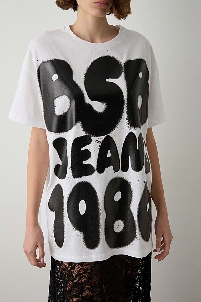 Oversized t-shirt με τύπωμα