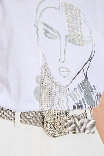 T-shirt με τύπωμα και κρεμαστά στρας