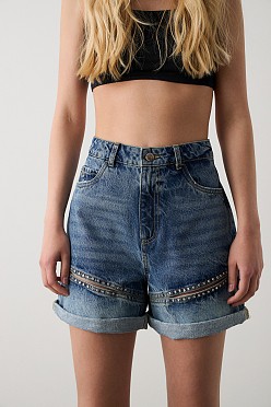 Denim σορτς με cut-out