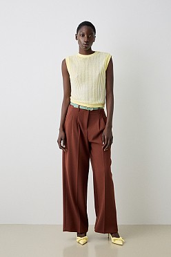 Αμάνικη μπλούζα με ribbed πλέξη