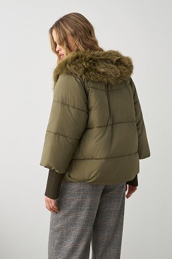 Puffer μπουφάν με συνθετική γούνα
