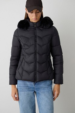 Puffer μπουφάν με κουκούλα