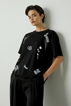 Oversized t-shirt με τύπωμα και στρας