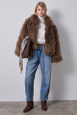 Faux γούνα με ατημέλητο τρίχωμα