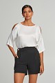 Μπλούζα με κοψίματα σε σατέν όψη