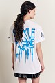 T-shirt με τύπωμα και τρουκς