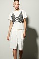 T-shirt με απλικέ δαντέλα